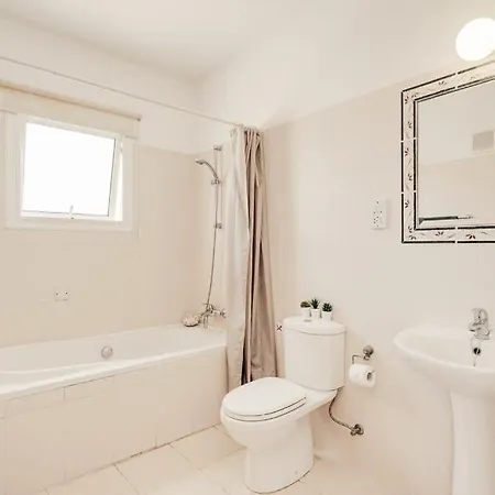 Croeso Villa Ayia Napa