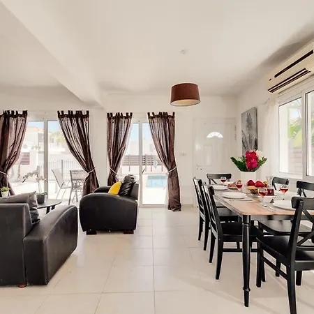 Croeso Villa Ayia Napa